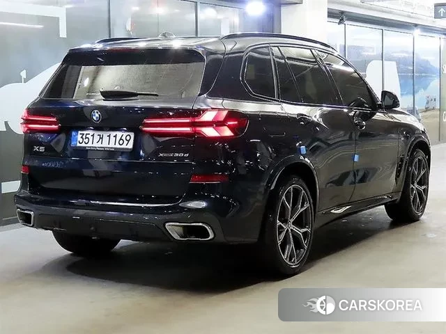 BMW X5 (G05) 2025 Черный из Кореи, фото 4