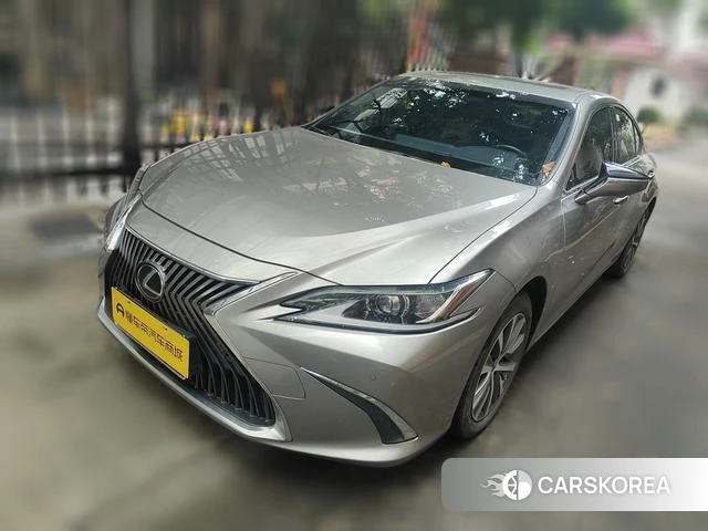 Lexus ES 2021 Шампань из Китая, фото 4