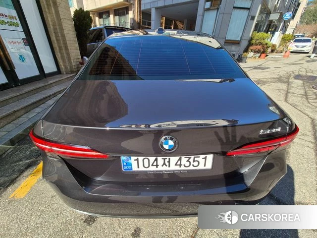 BMW 5 Series (G60) 2023 Серый из Кореи, фото 4