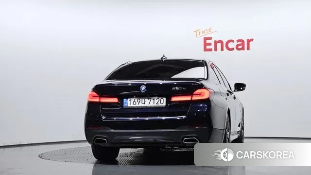 BMW 5 Series (G30) id 3615715 из Кореи 14