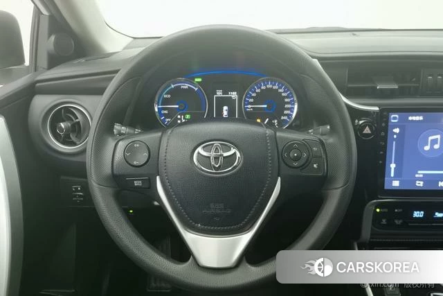 Toyota Corolla dual engine E+ id 4211565 из Китая 18