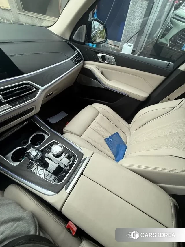 BMW X7 (G07) 2021 Черный из Кореи, фото 4