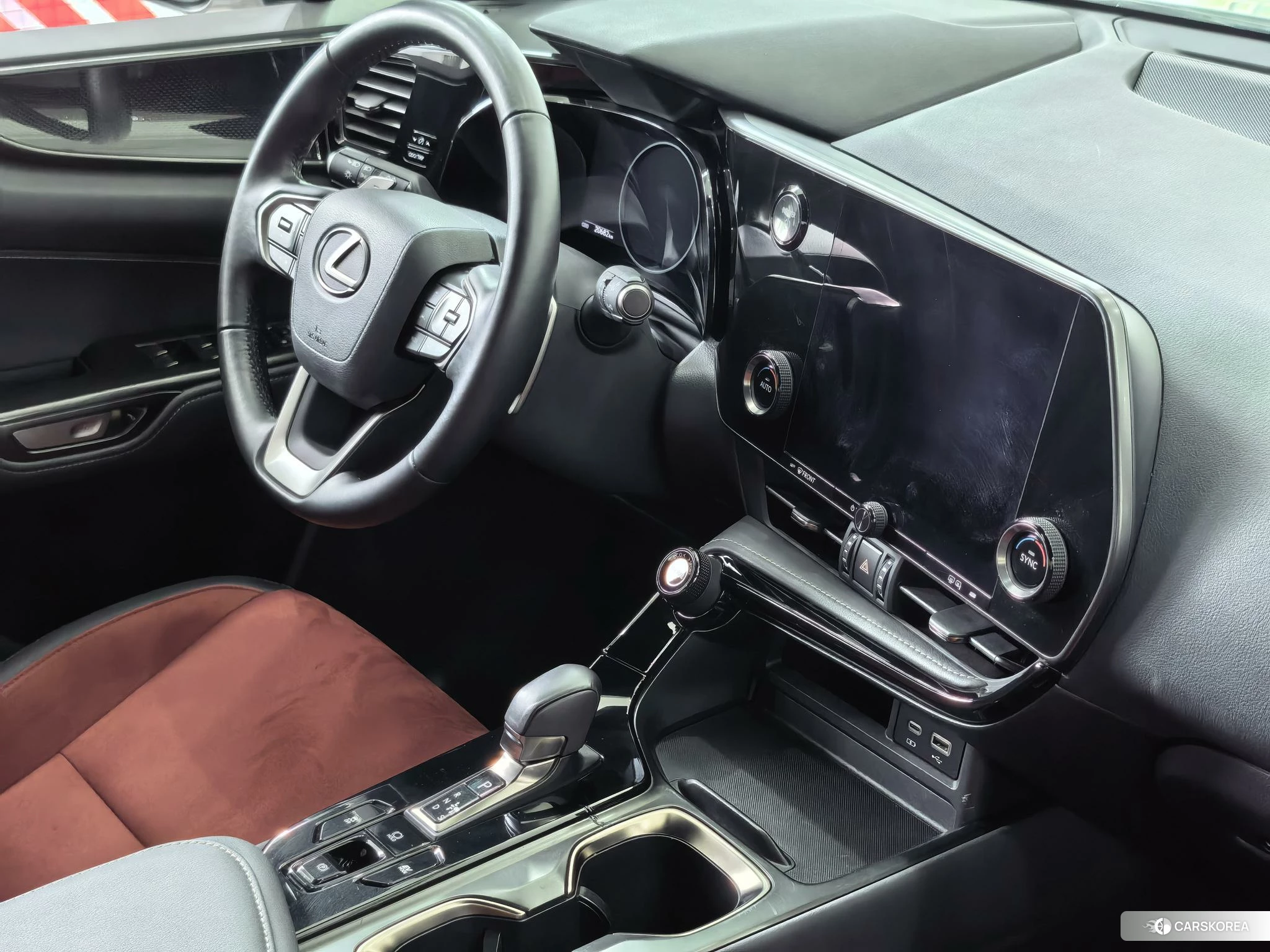 Lexus NX 2024 Белый из Китая, фото 4