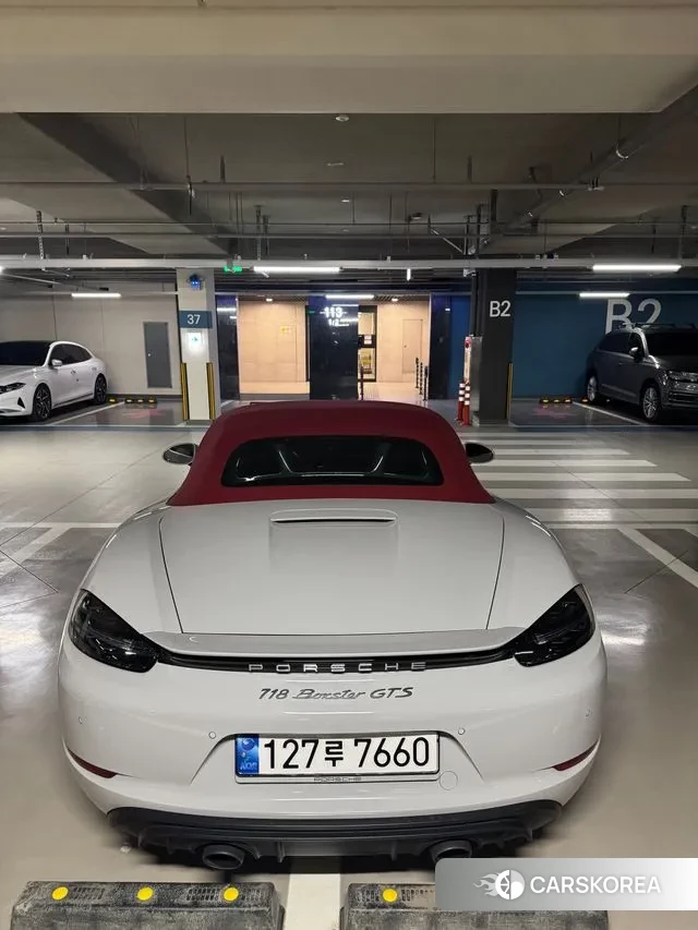 Porsche 718 Boxster 2022 Серебристо-серый из Кореи, фото 4