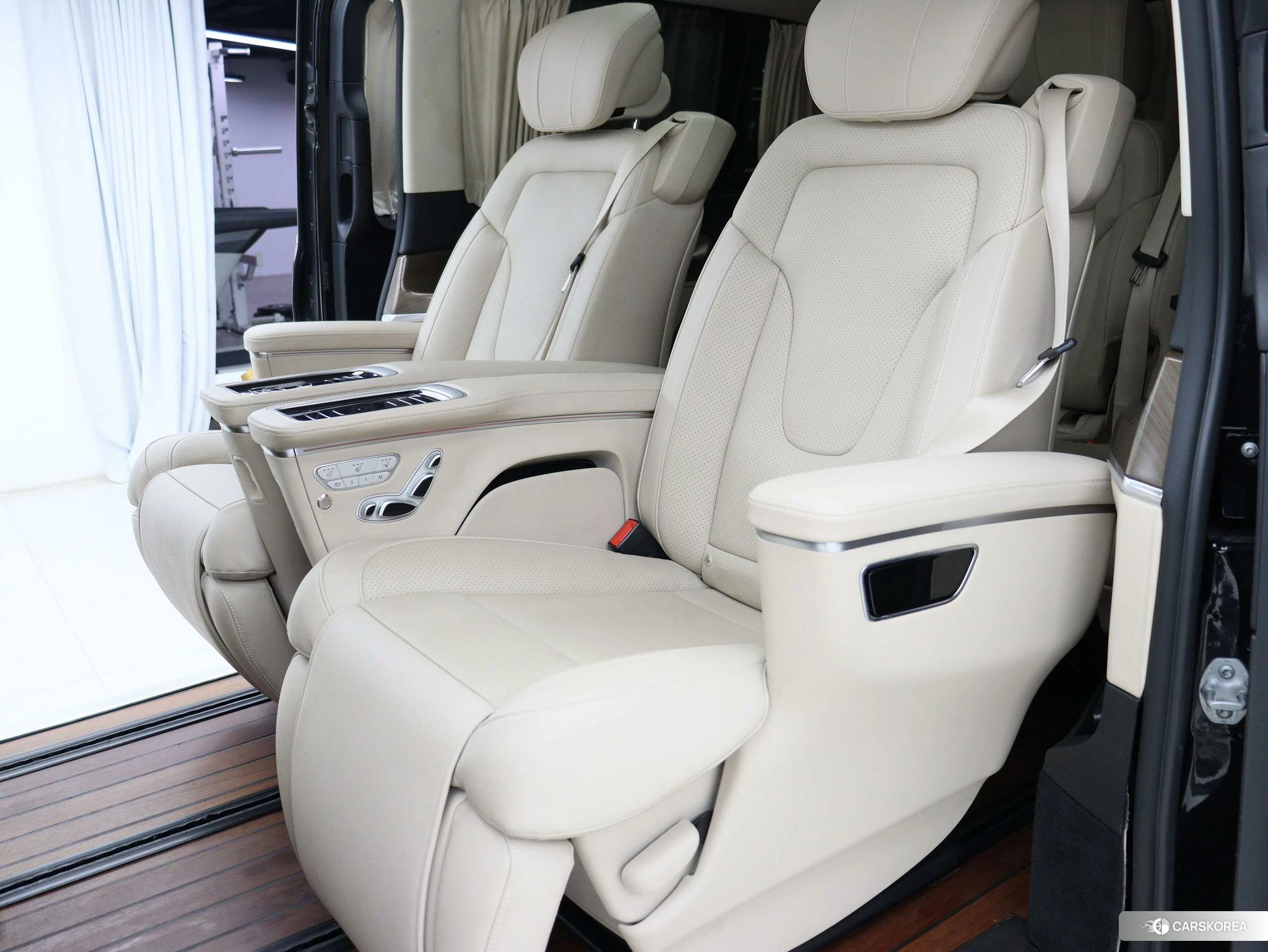 Mercedes-Benz V-class id 4419297 из Китая 25