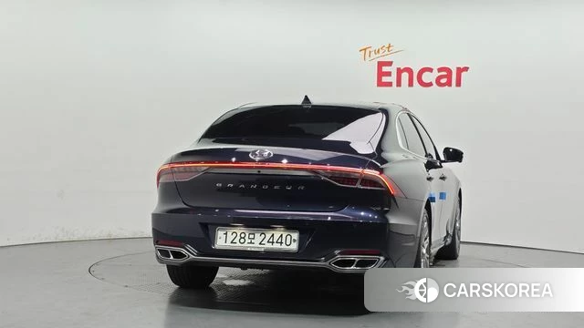 Hyundai The New Grandeur IG id 4557231 из Кореи 28