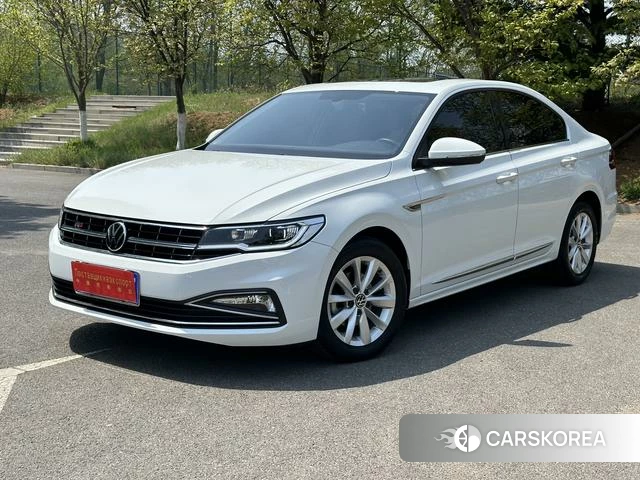Volkswagen Bora 2022 Белый из Китая, фото 6
