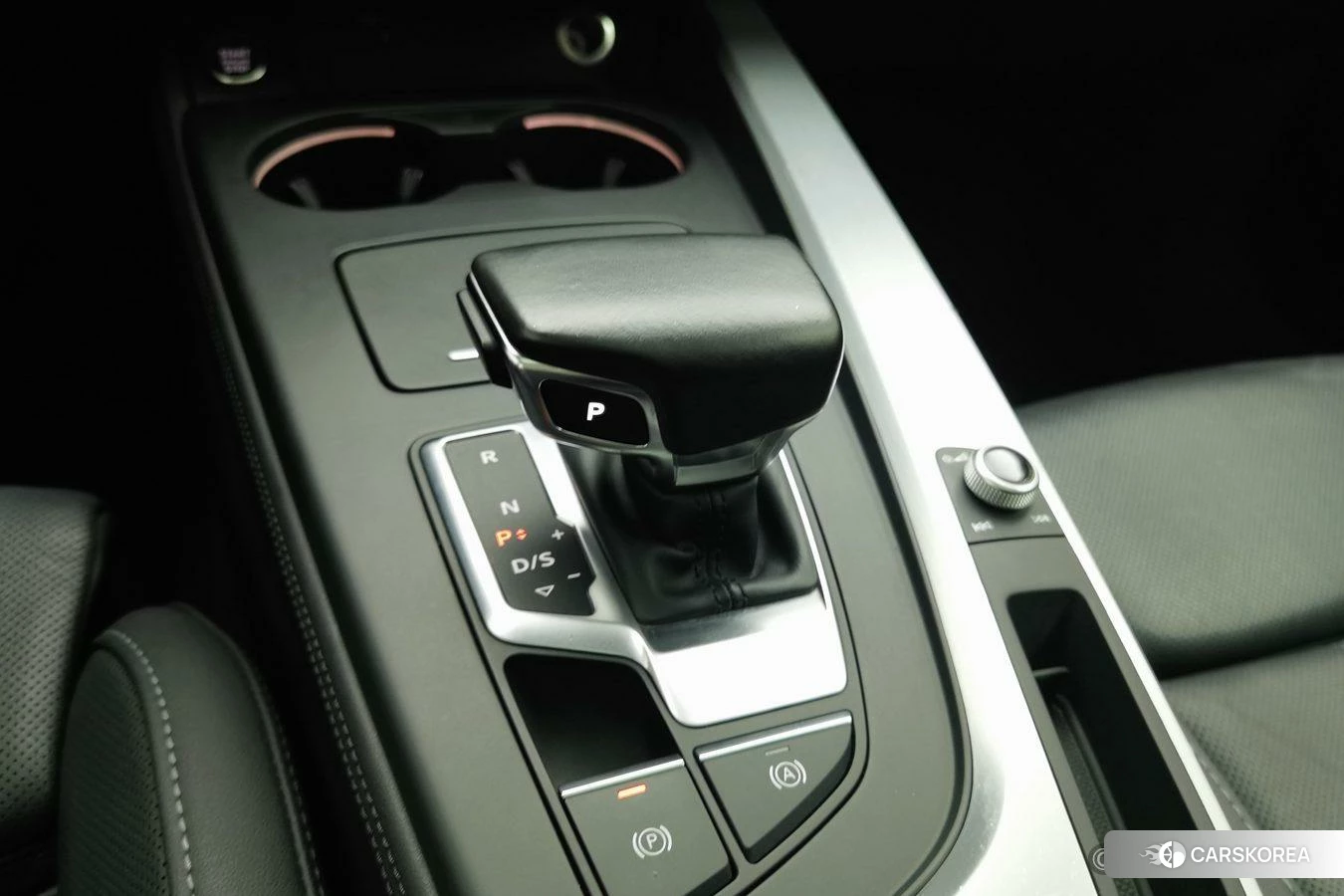 Audi A4L id 4479322 из Китая 18