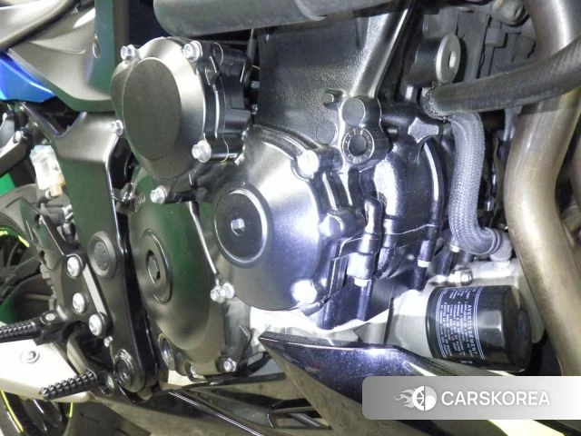 Engine photo