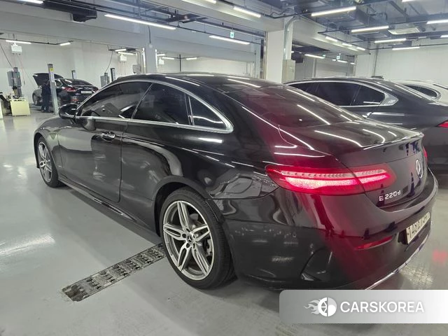 Mercedes-Benz E-Class W213 2019 Черный из Кореи, фото 6