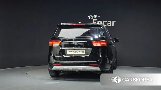 Kia All New Carnival id 3536403 из Кореи 14