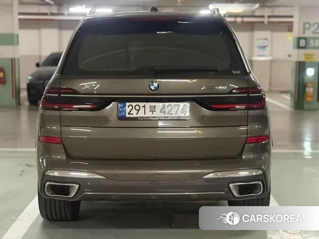 BMW X7 (G07) 2024 Коричневый из Кореи, фото 4