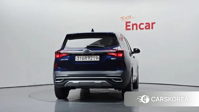 Kia Seltos id 4775702 из Кореи 25