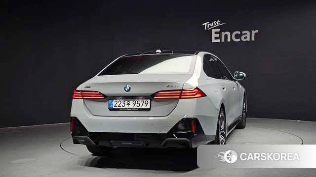 BMW 5 Series (G60) id 4329382 из Кореи 24