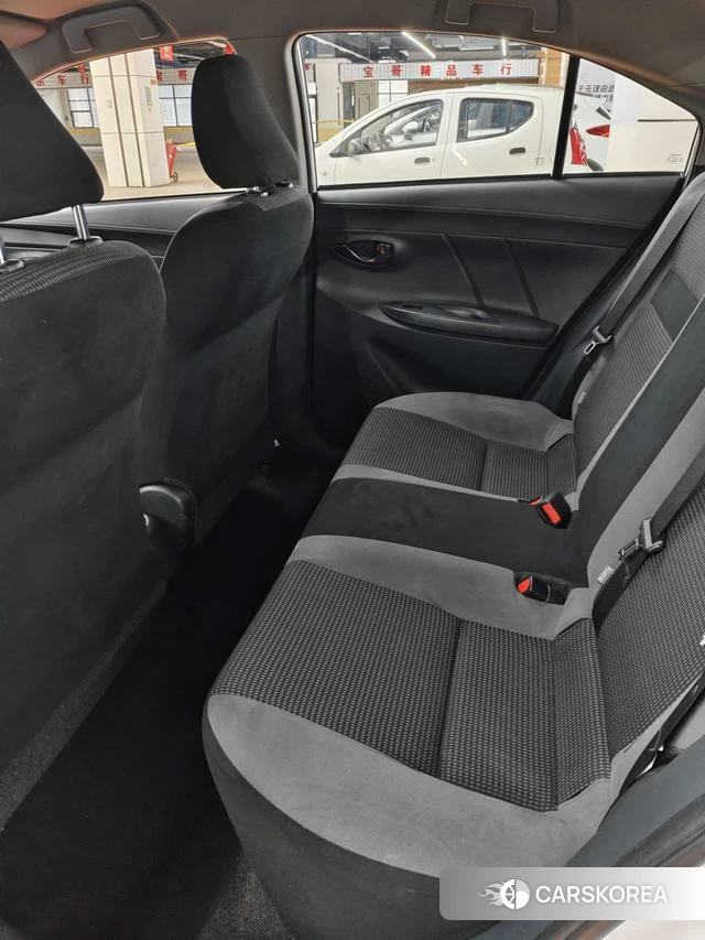 Toyota Vios 2023 Белый из Китая, фото 4
