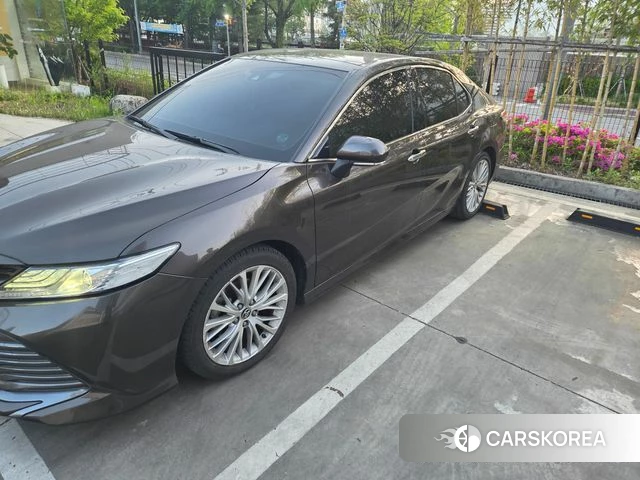 Toyota Camry (XV70) 2019 Коричневый из Кореи, фото 4
