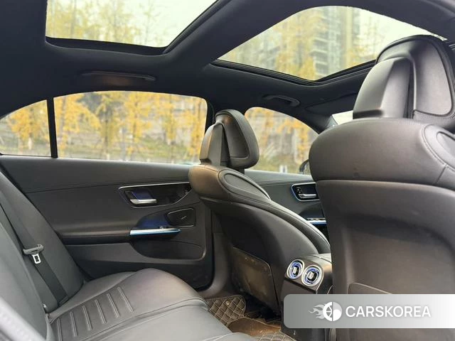 Mercedes-Benz Class C 2024 Белый из Китая, фото 4