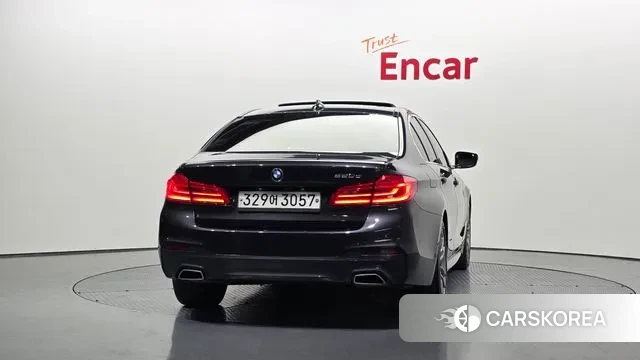 BMW 5 Series (G30) id 3736619 из Кореи 14