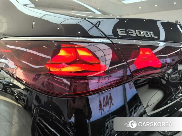 Mercedes-Benz E-class id 4334878 из Китая 17