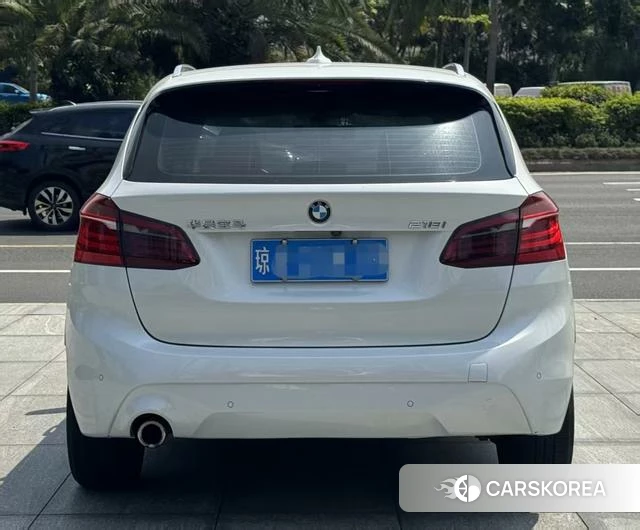 BMW 2 series station wagon 2019 Белый из Китая, фото 4