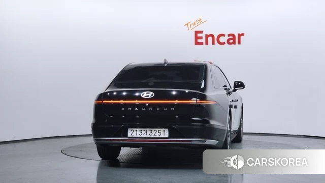 Hyundai Grandeur (GN7) id 4584927 из Кореи 14