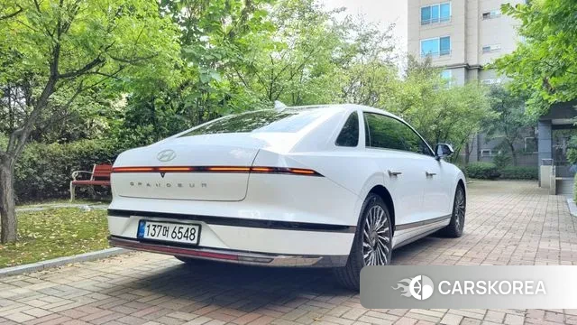 Hyundai Grandeur (GN7) id 3217322 из Кореи 14