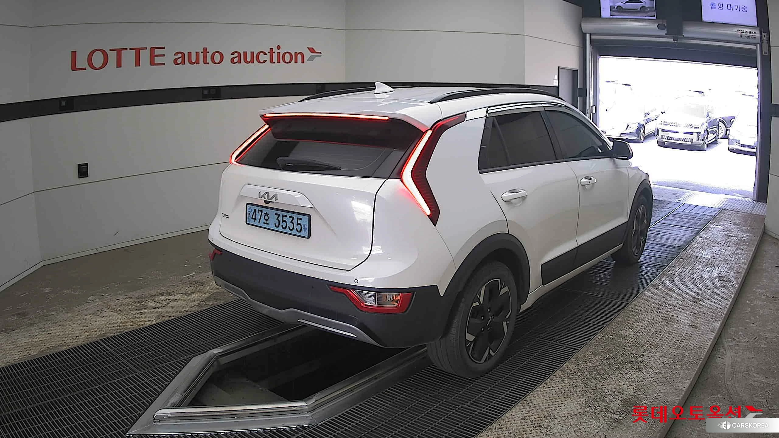 Kia Niro EV id 3881987 из Кореи 32