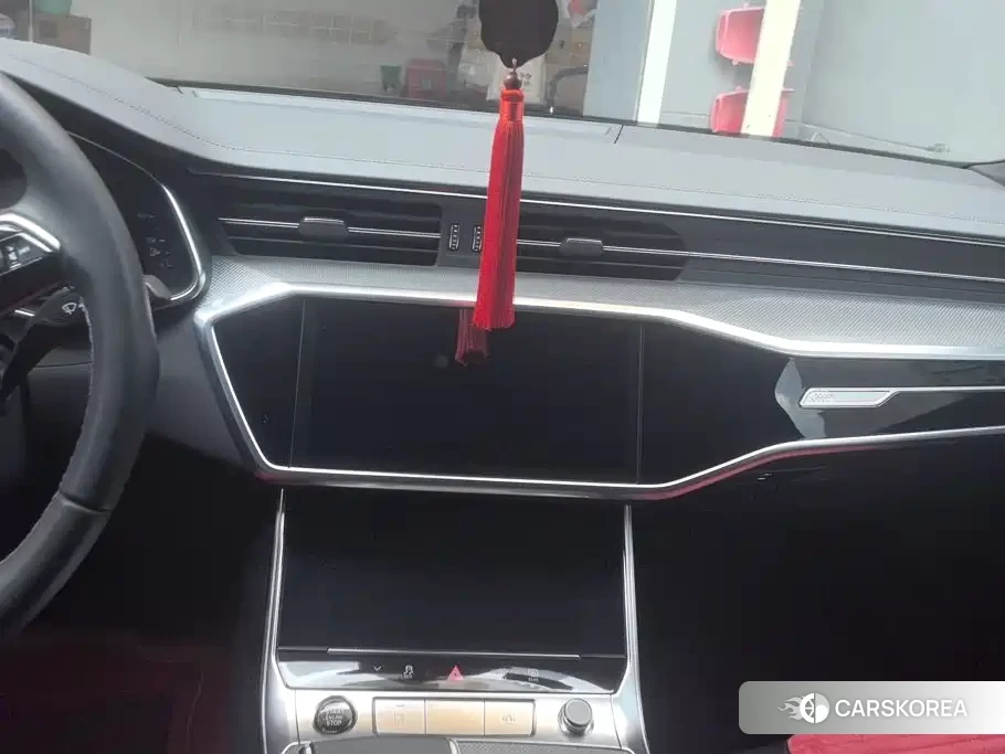 Audi A6L id 4553714 из Китая 10