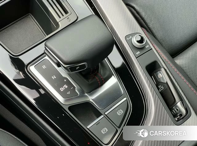 Audi A4L id 4259604 из Китая 16