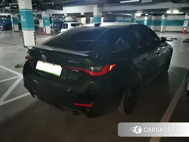 BMW i4 2023 Зеленый из Китая, фото 4