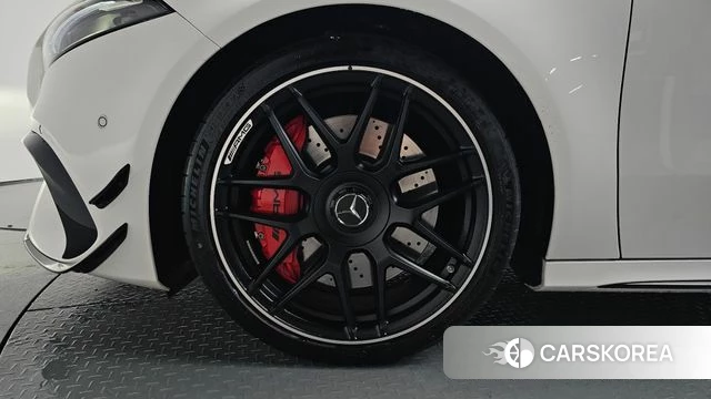 Mercedes-Benz A-Class W177 id 4279921 из Кореи 28