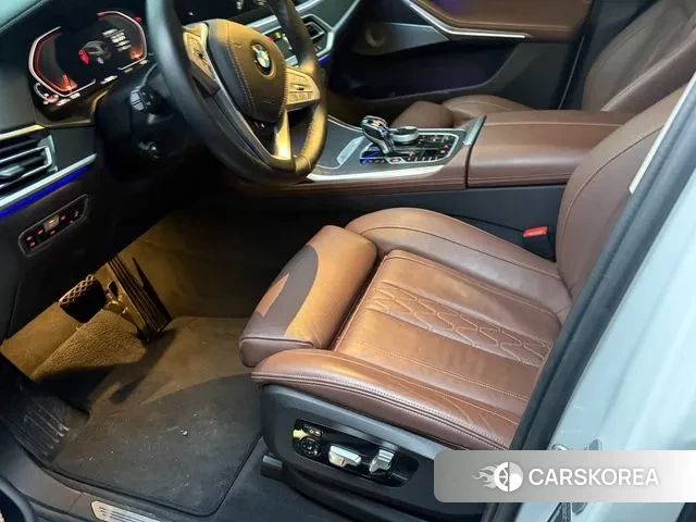 BMW X7 (G07) 2021 Белый из Кореи, фото 4