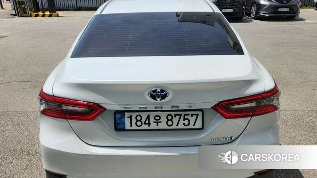 Toyota Camry (XV70) 2023 Белый из Кореи, фото 5