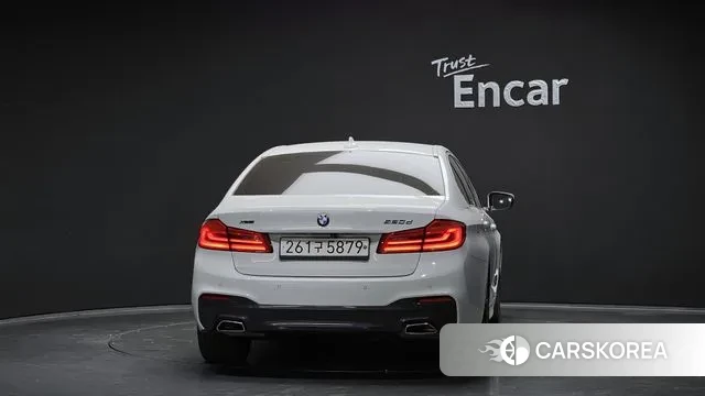 BMW 5 Series (G30) id 3547141 из Кореи 14