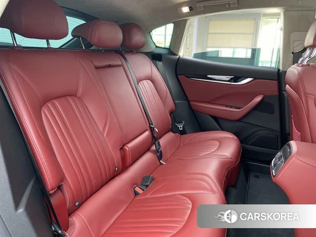 Maserati Levante id 3856227 из Китая 31