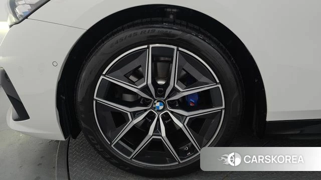 BMW 5 Series (G60) id 4607414 из Кореи 28