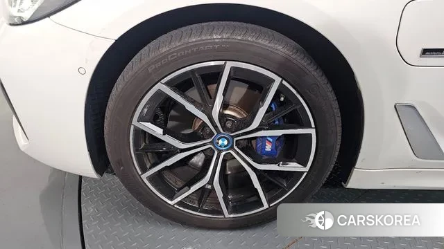 BMW 5 Series (G30) id 2979754 из Кореи 14