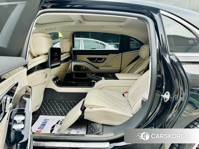 Mercedes-Benz Maybach S-class 2023 Черный из Китая, фото 4