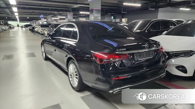 Mercedes-Benz E-Class W213 2021 Черный из Кореи, фото 4