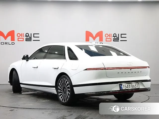 Hyundai Grandeur Hybrid (GN7) id 3137245 из Кореи 14