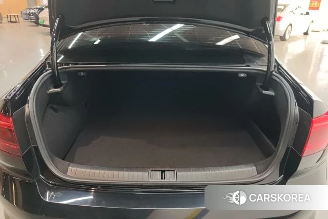 Volkswagen Magotan PHEV id 4209992 из Китая 11