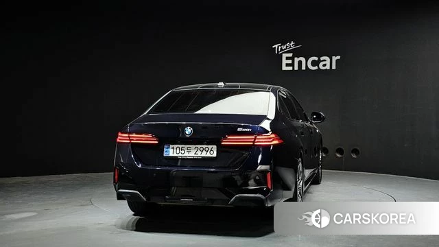 BMW 5 Series (G60) id 3817323 из Кореи 14