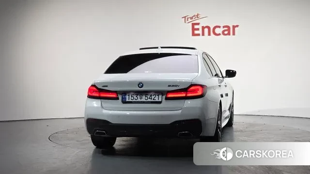 BMW 5 Series (G30) id 3507857 из Кореи 14