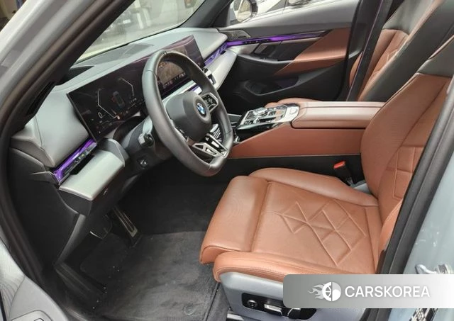 BMW 5 Series (G60) 2024 Серый из Кореи, фото 4