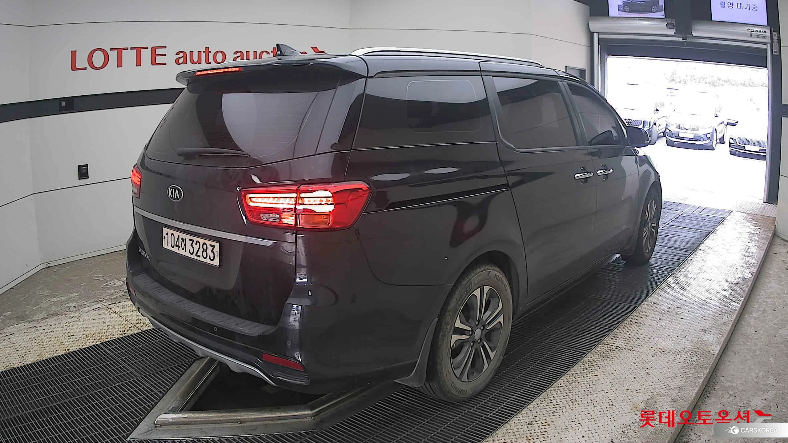 Kia Carnival id 4664332 из Кореи 31