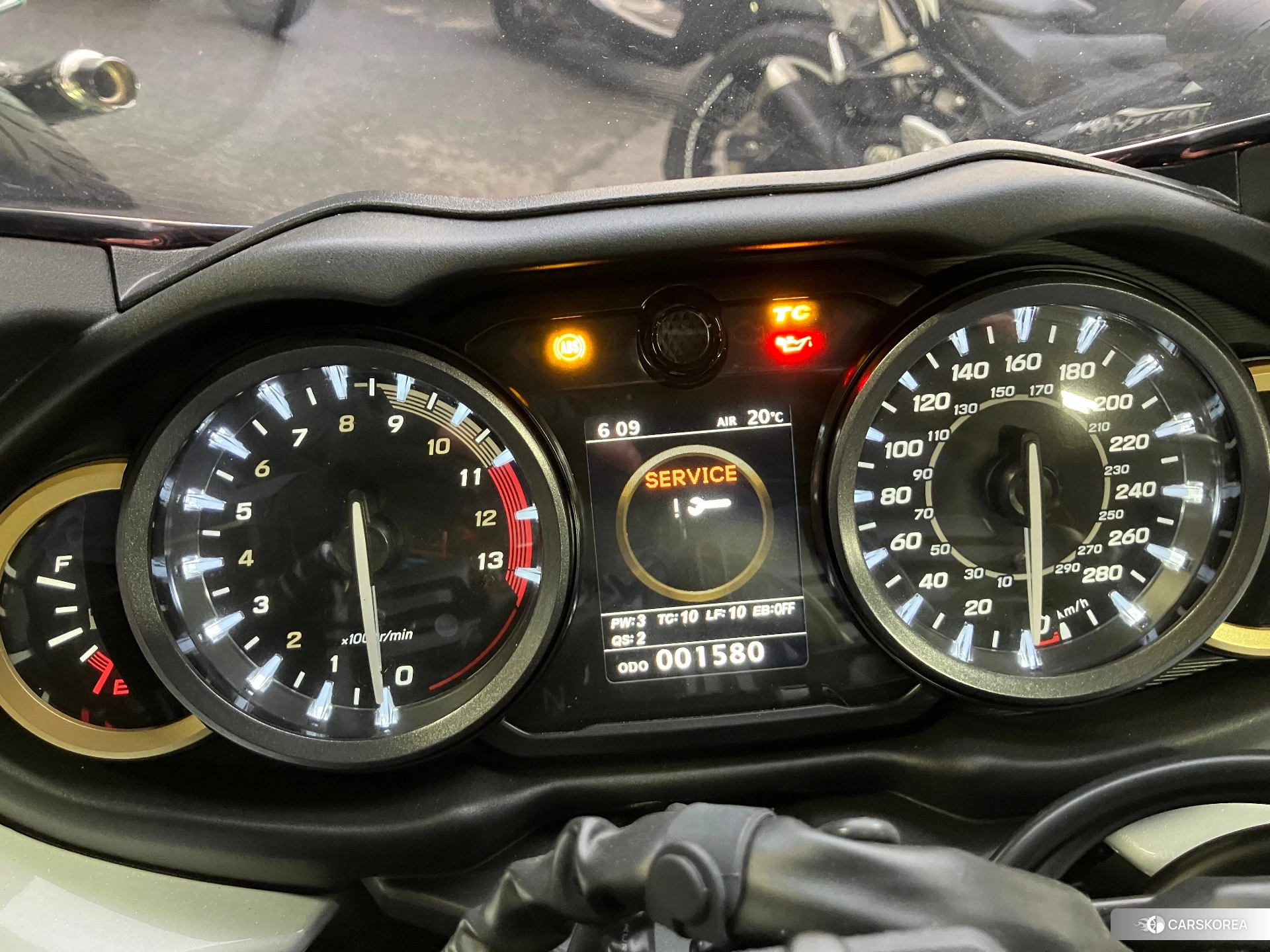 Проданный Suzuki GSX1300R HAYABUSA id 3947855 из Японии, фото 4