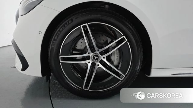 Mercedes-Benz E-Class W214 id 4791801 из Кореи 28
