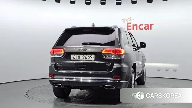 Jeep Grand Cherokee id 3215215 из Кореи 14