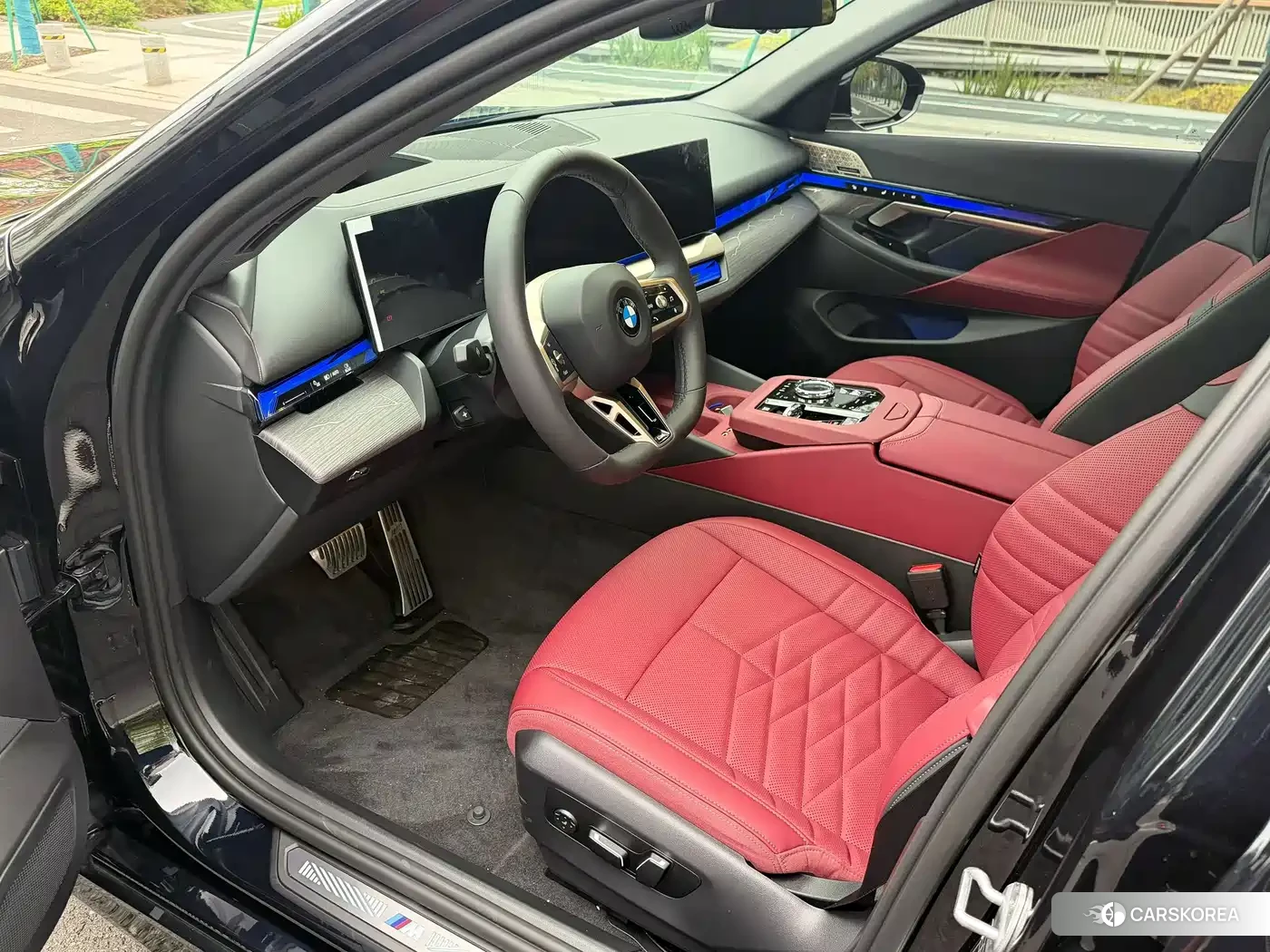 BMW 5 series 2026 Черный из Китая, фото 4
