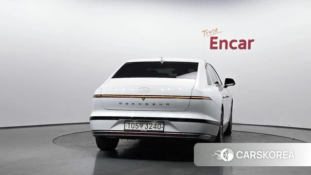 Hyundai Grandeur (GN7) id 3826250 из Кореи 14